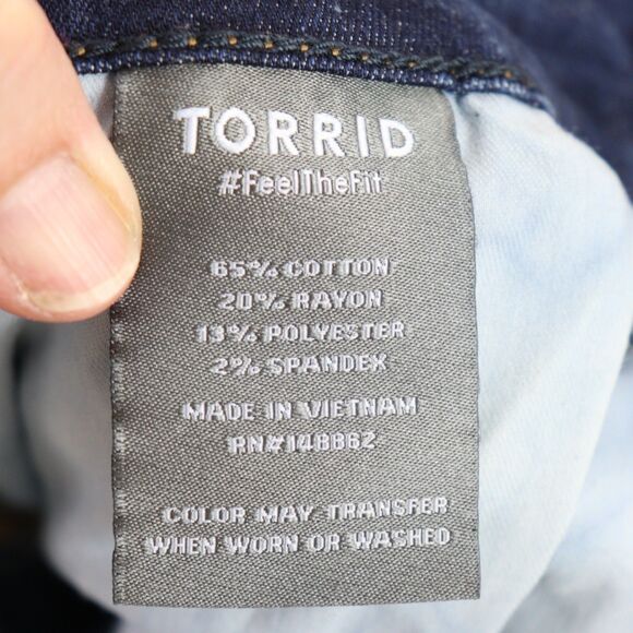 Torrid Midfit Super Skinny 24 Tall - Picture 4 of 4